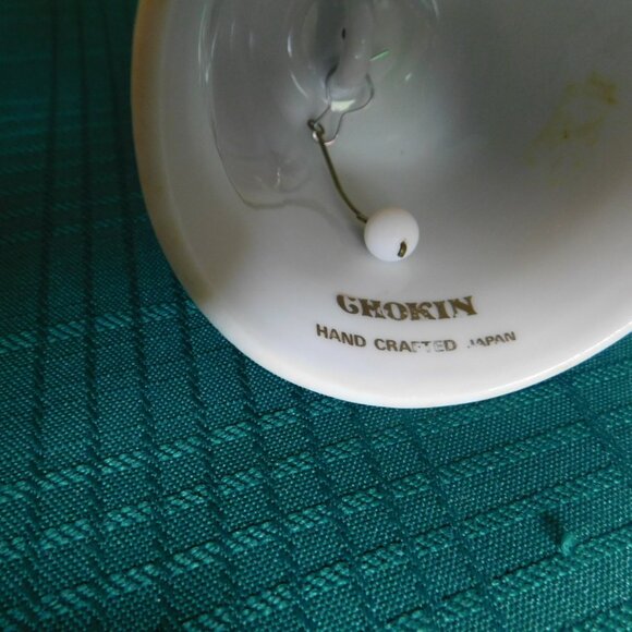 Chokin 5 inch butterflies rust yellow floral bell near mint condition - Picture 5 of 5